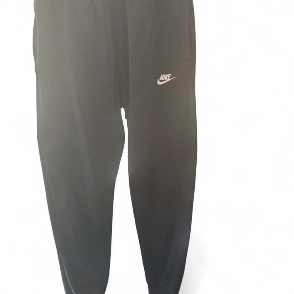 Nike Sportswear Club Fleece Joggers size Men’s medium